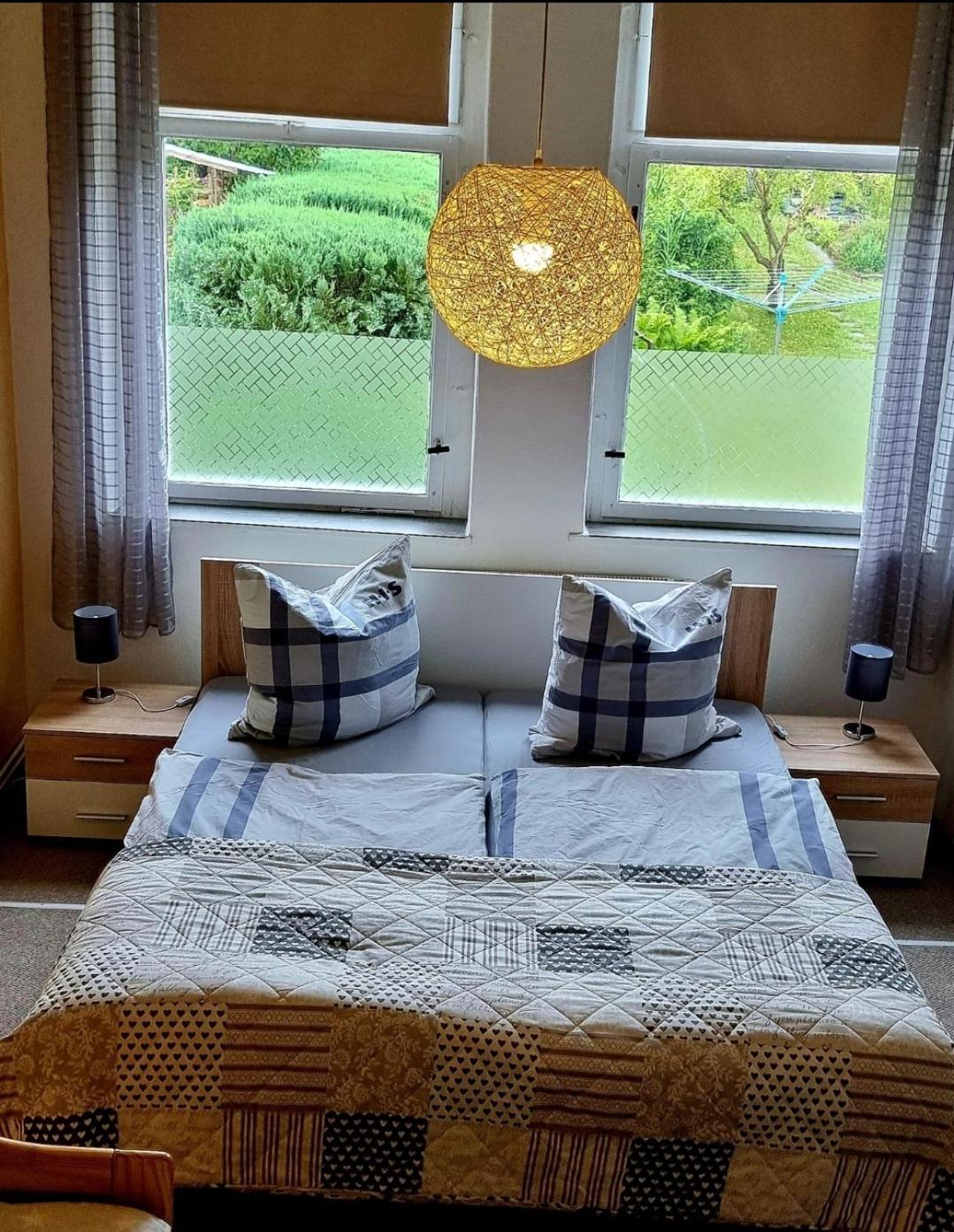 Ferienwohnung "Blick Mylau" - Naehe Freizeitpark Plohn & Weltgroesster Ziegelsteinbruecke Reichenbach im Vogtland Zewnętrze zdjęcie